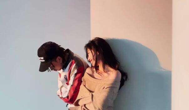 逃出昏暗的地下室